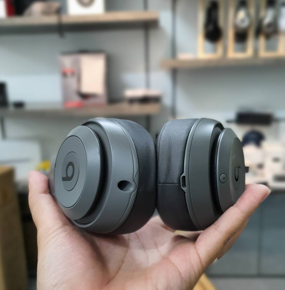 Beats Studio 3 Wireless: Âm bass sôi động, chất build siêu bền