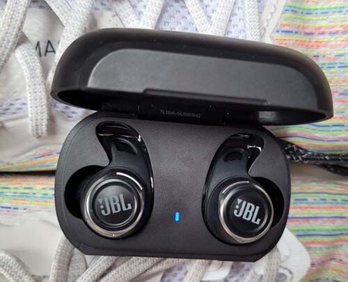 JBL Reflect Flow Pro