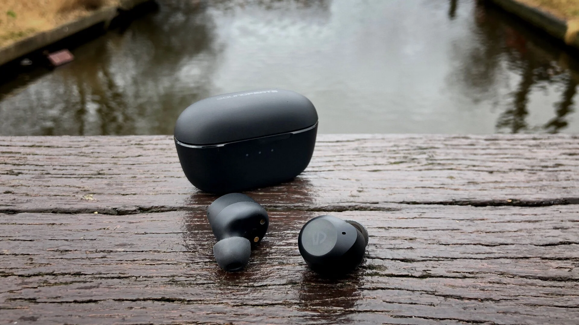 SoundPEATS+T2+review+vs+Earfun+Free+Pro